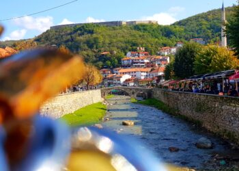 Mot me diell dhe vranësira në Prizren