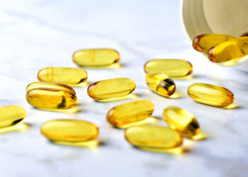 Ja pse duhet t’a përdorni vajin e peshkut dhe sëmundjet që kuron, mes tyre lënien e duhanit