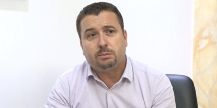 Blerim Latifi e quan kastravec deputetin turk që kërkoi shkarkimin e ambasadorit Gashi