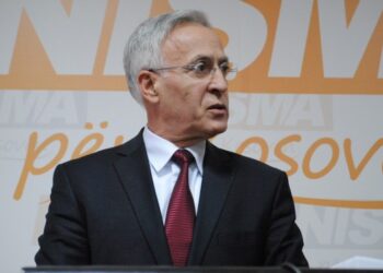 Krasniqi pas shuarjes së Task-forcës: Ata që janë marrë vesh të qeverisin, mos të na dërdëllisin