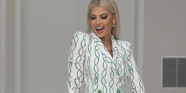 Marina Vjollca një bukuri që ti merrë mendtë