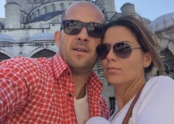 Gruaja e Arian Dacit hap Facebookun e burrit, e dhimbshme çka gjen