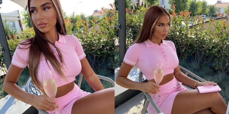 Bluza transparente e Arta Nitaj tregon gjithçka!