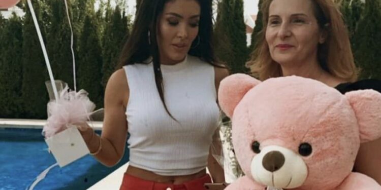 Nëna e Norës e Erës del në Gërmi, do të befasoheni me trupin e saj