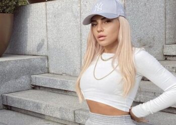 Gjithmonë i duken për mashallah, por tutat ia zbulojnë vithet dërrasë Kidës