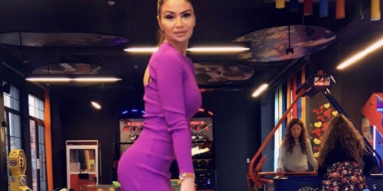 Kjo pozë e Zanfines iu le pa gjumë