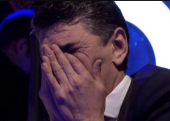 Humoristi Besim Dina në zi, i vdes vëllai