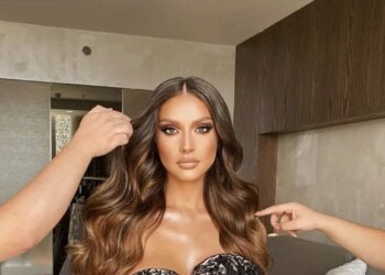 Fustani i ngushtë ia thekson linjat perfekte Oriolës