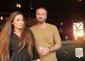 Reja e Shkurtes e lumtur pran burrit, ja çfarë foto publikon