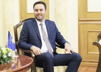 Kaq bukuroshe dhe me stil e ka gruan Glauk Konjufca