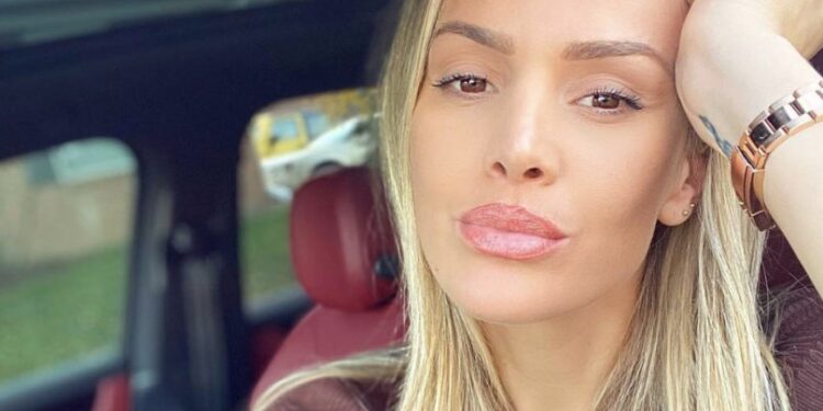 U përfol se nuk po i fryhet barku Aferdites në shtatzani, shikoni se sa i është bërë