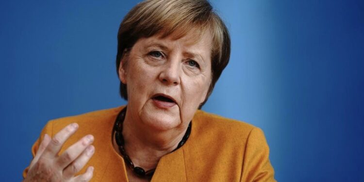 Merkel mbyll Gjermaninë deri në janar, masa shtesë për ‘pikat e nxehta’