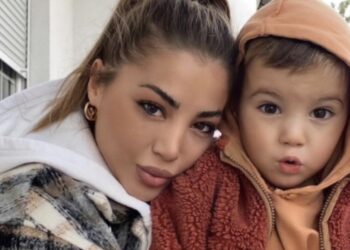 Sa bukur e ka dekoruar bredhin Majlinda për djalin e saj