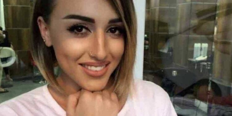 Aida Doçi shtatzënë, me këtë foto këngëtarja zbulon gjithçka