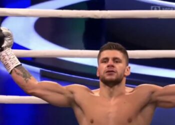 Florian Marku i papërmbajtshëm, fiton që në rundin e parë