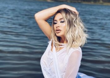 Fansi “Hajde bre martohemi i bajm nja 4 a 5 fëmijë”, përgjigjja e Vesës epike