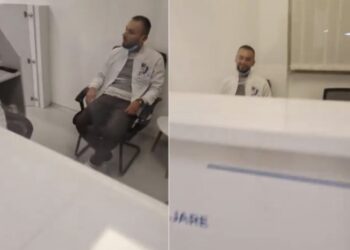 “Nuk po të vjen marre, laper” – stafi mjekësor rri ulur e nuk ndihmojnë pacientin e sëmurë, ai incizon gjithçka live