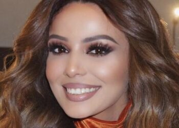 Mimoza visht si ‘rebele’, befason në pamjen e fundit