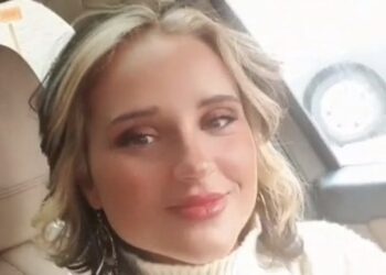 Lulja bëhet gati për të dal me shoqe, mori vëmendjen me këtë veshje