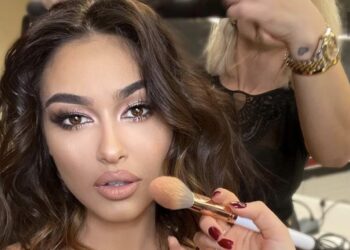 Adrola ja qet pikën, shfaqet përvëluese në imazhin e fundit