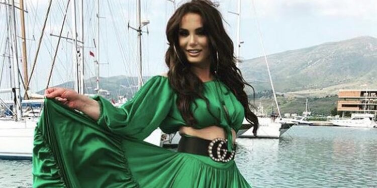 Albërije Hadërgjonaj iu bën 8 me 2 vajzave të reja