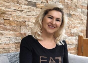 Kështu kujdeset për nipin Shyhrete Behluli