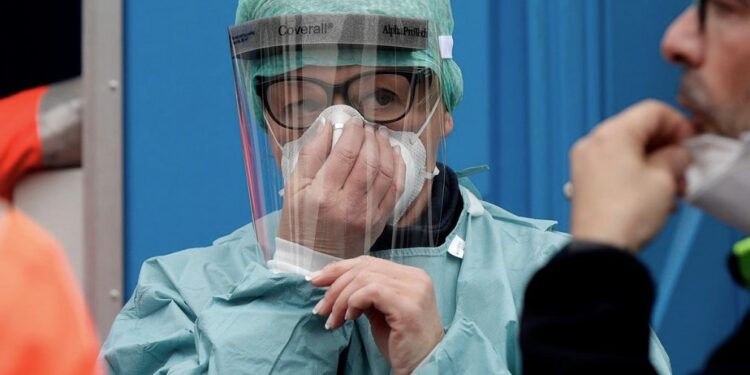 Kjo është arsyeja pse koronavirusi vret më shumë burrat sesa grate