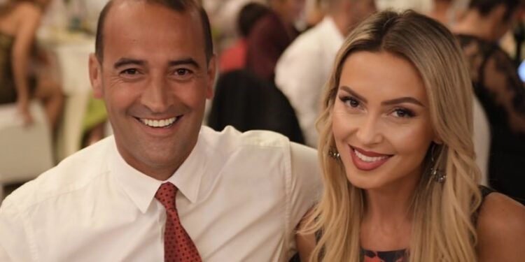 A nuk është ky fustan pak i shkurtër për Lola Haradinajn