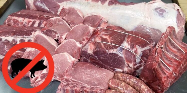 15 arsye pse myslimanët nuk e hanë mishin e derrit