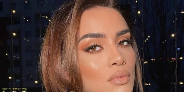 Kaltrina sapo doli nga frizerja, po duket më bukur se asnjëherë më parë