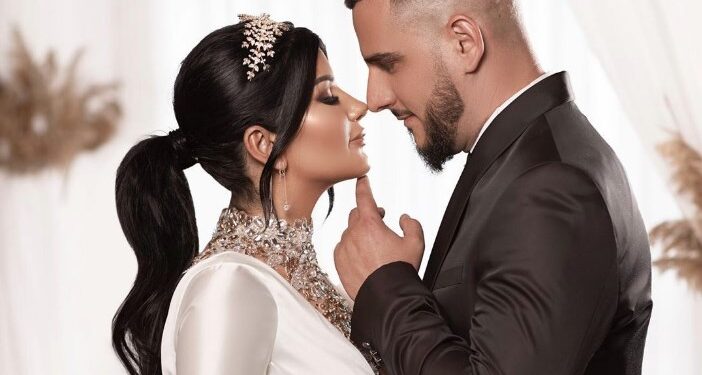 Edhe pse Gold Ag fetar, kaq shkurt vishet gruaja e ti