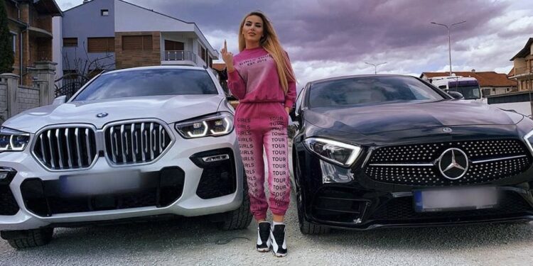 Tayna më ‘bishë’ se xhipi saj