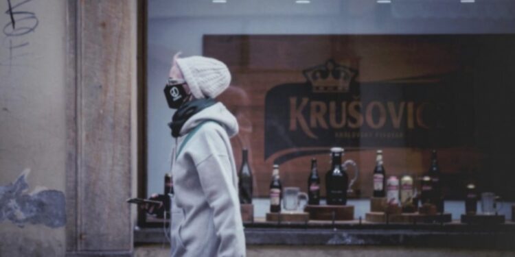 Koronavirusi i ri anglez, përhapet jashtëzakonisht shpejt dhe në 4 shtete të tjera