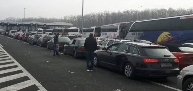 “Mërgimtarët dhuratën më të poshtër po e marrin në kufirin e Kosovës”