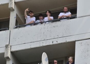 Familja shumanëtarëshe nga Kosova refuzon testimin në Gjermani, intervenon policia