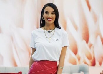 Kështu duket Blerona Zeqiri në bikini