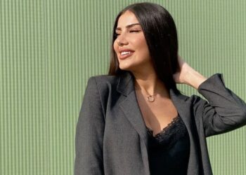 Vajza e Lutfi Hazirit, as në Range Rover, as në BMW por n’Egjipt në deve