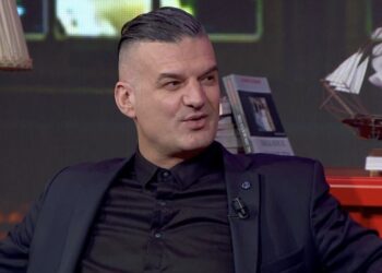 Gazetari shqiptar shkon në Antalia: Për 4 ditë zura 5 dashnore!