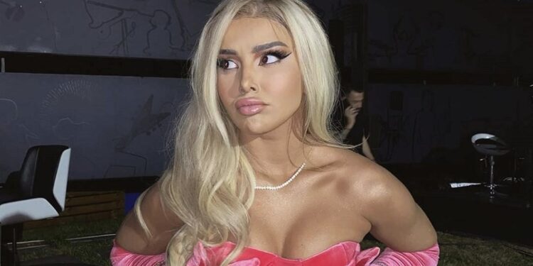 Kjo është Megi Pojani, femra që çdo mashkull do e ëndërronte