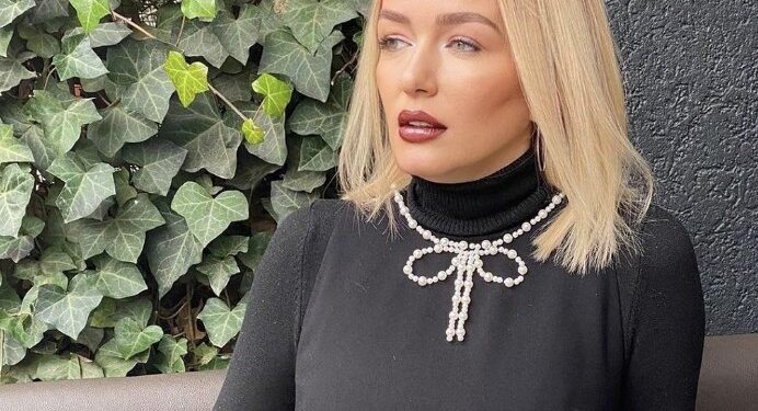 Afrikani e ‘la mendja’ pas Adriana Matoshit