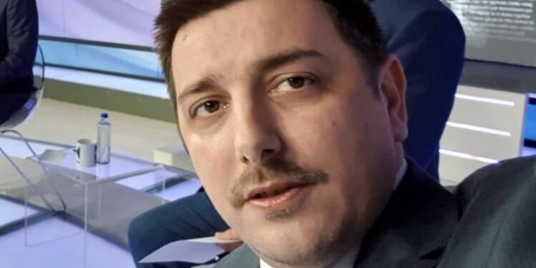 Stomatologu kosovar nga Finlanda letër Sylës: Kam hasur në gërrnaça që kanë rregulluar dhëmbët në Kosovë, nuk ishin të kënaqur