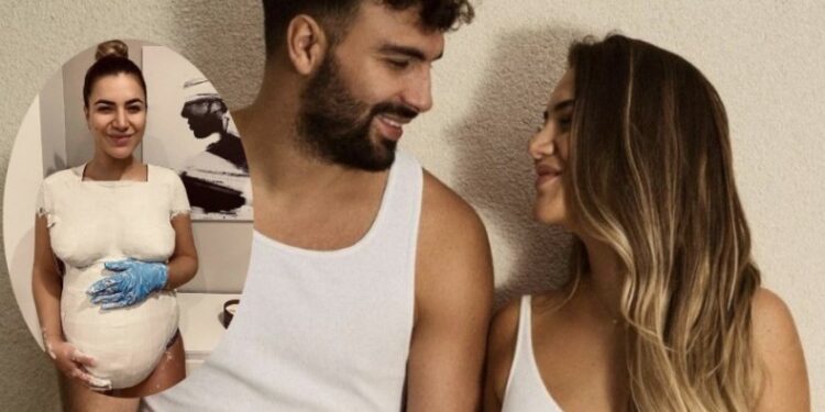 Sara Hoxha fut trupin në allçi, ruan si kujtim vijën trupore gjatë shtatzënisë