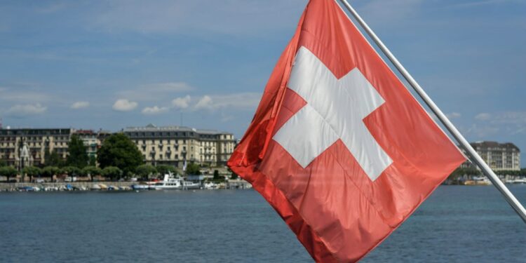 Zvicra mbyll të gjitha dyqanet, ashpërsohen masat antiCOVID