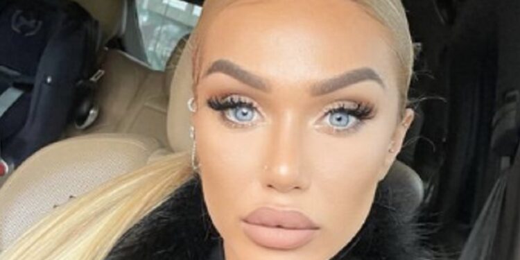 Adelina ka frikë se po e marrin mësysh, bën këtë veprim të papritur