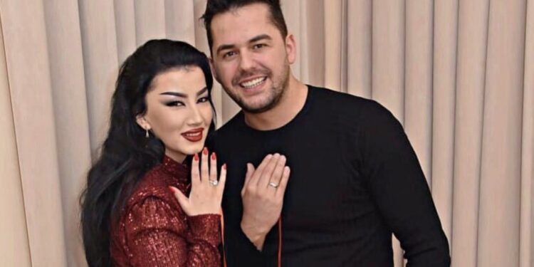 E fejuara e Shpat Kasapit sjell foto nga dhoma e fjetjes