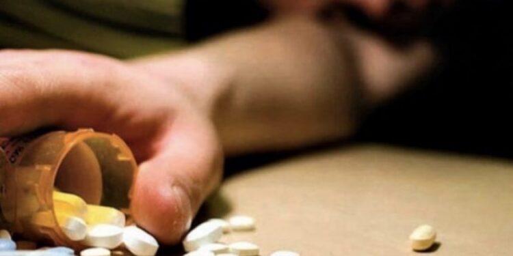 Tragjike: 17-vjeçarja vetëhelmohet me fotoksinë, ndërron jetë në vend