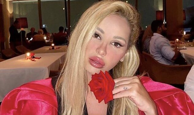 Kështu e fsheh barkun në shtatzëni Aurela Hoxha