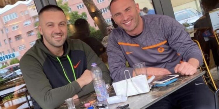 “Ahhhh bre Albert”, Patris Berisha poston fotografi me Albert Krasniqin