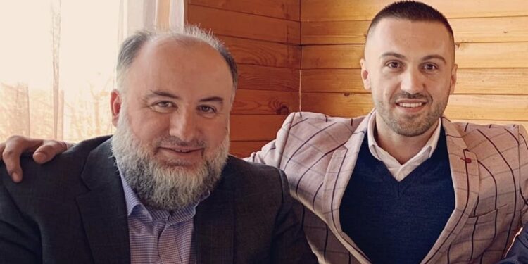 Hoxhë Musliu: Babai i Albert Krasniqit ka dhënë 11 ari dhe qindra mijëra euro për xhaminë tonë