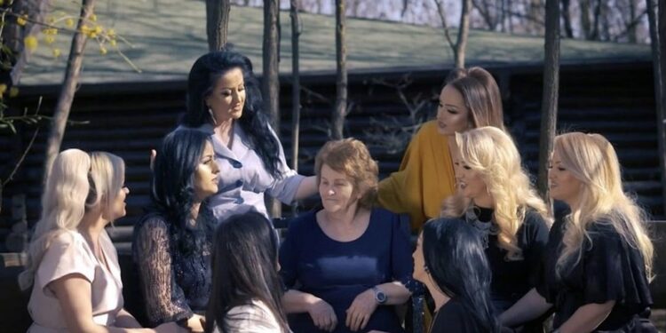 Ky zotëri është babai i Motrave Mustafa